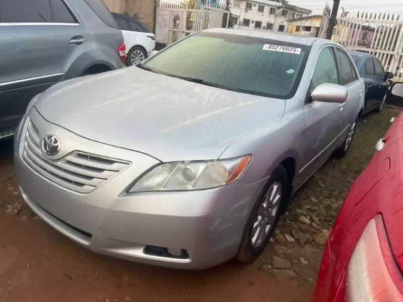 Toyota Camry   - 2007