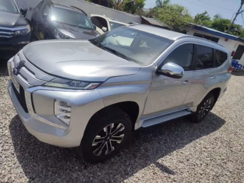 Mitsubishi Pajero Sport   - 2023