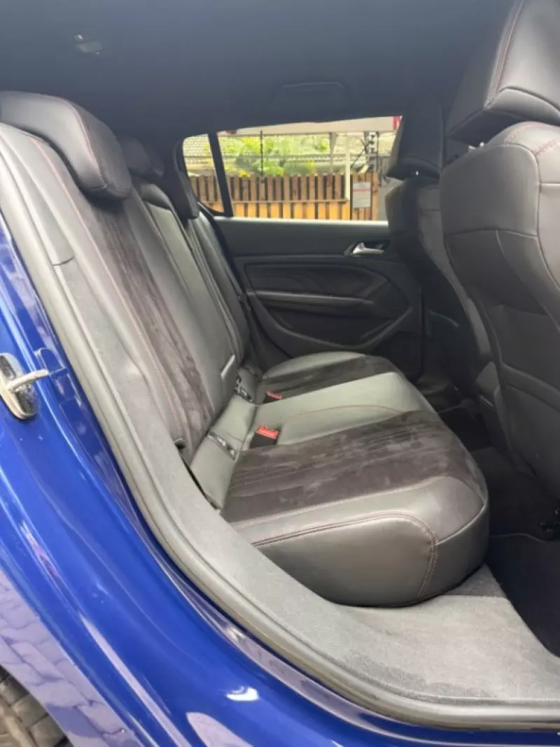 Peugeot 308   - 2017