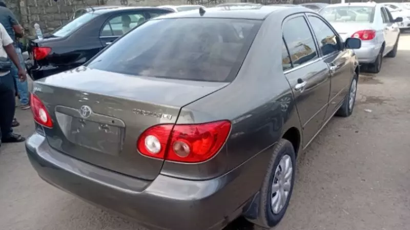 Toyota Corolla   - 2007