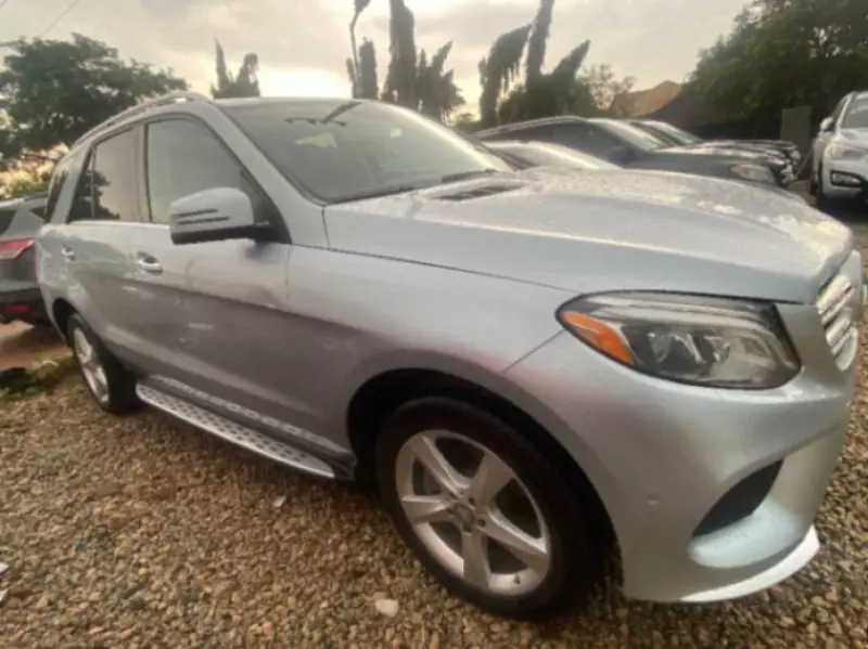 Mercedes-Benz GLE 350   - 2017