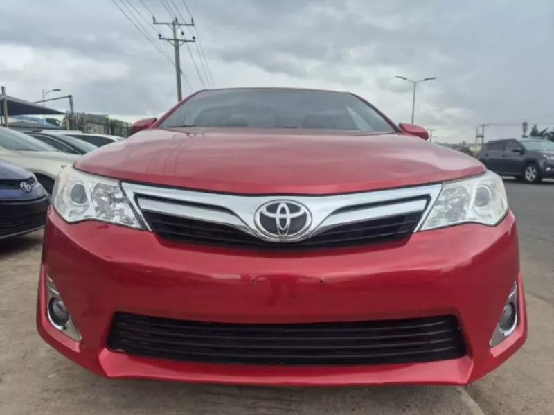 TOYOTA Camry   - 2012