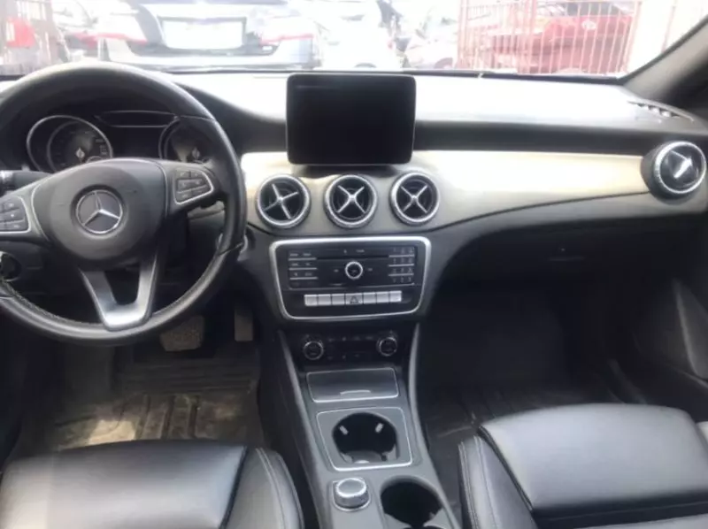 Mercedes-Benz cla class   - 2017