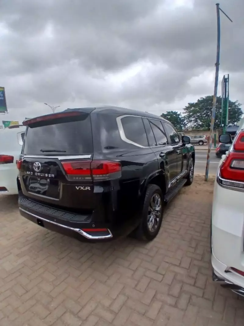 TOYOTA Land Cruiser - 2025