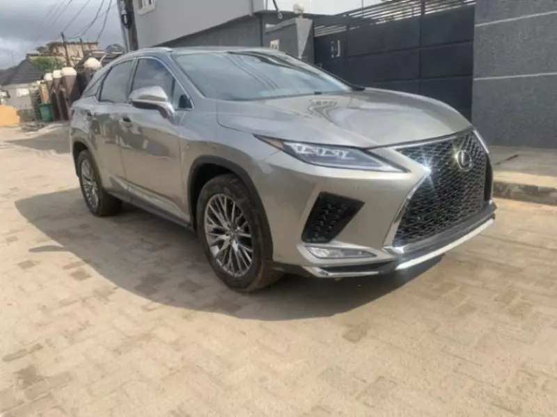 Lexus RX   - 2017