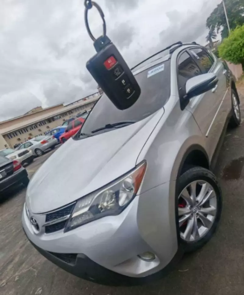 Toyota RAV4   - 2014