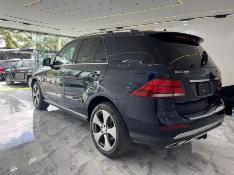 Mercedes-Benz GLE-Class   - 2017