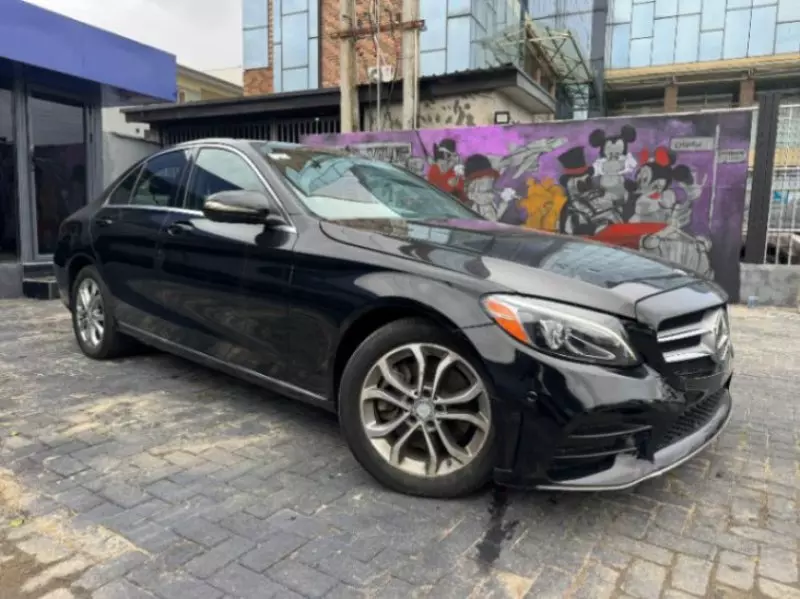 Mercedes-Benz C 300   - 2015