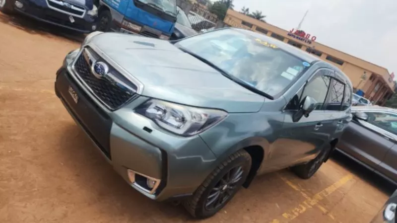 Subaru Forester   - 2015