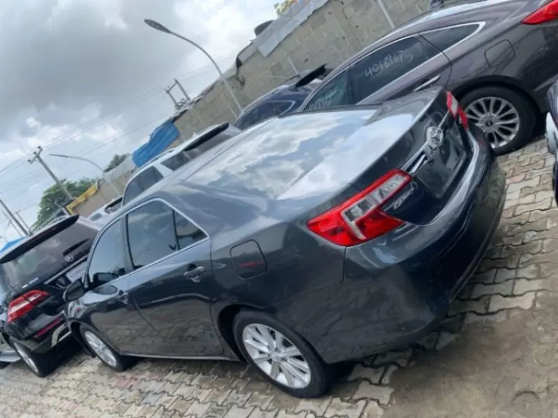 Toyota Camry   - 2012
