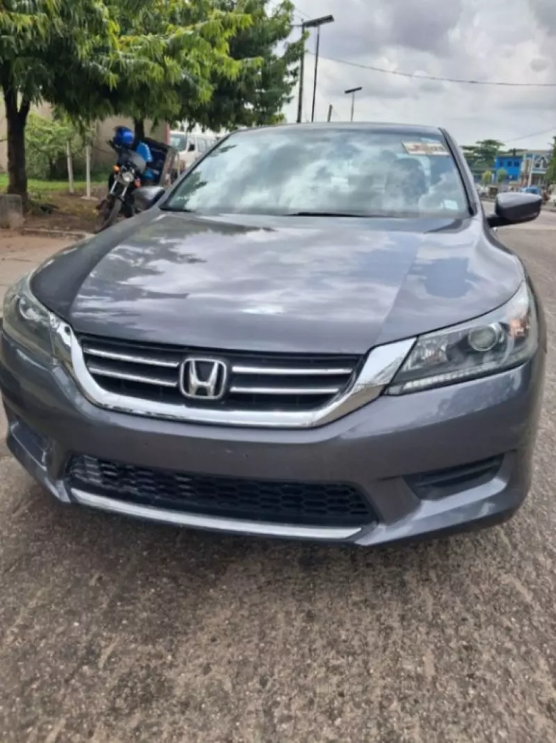 Honda Accord   - 2015