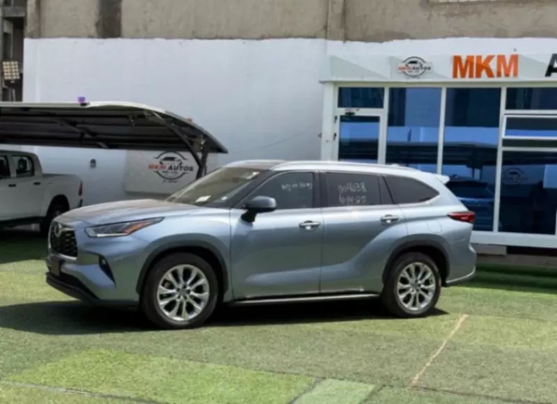 TOYOTA Highlander   - 2020