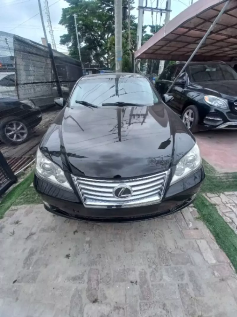 Lexus ES   - 2012