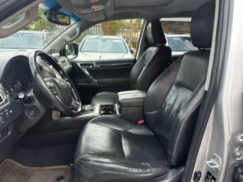 Lexus GS 460   - 2015