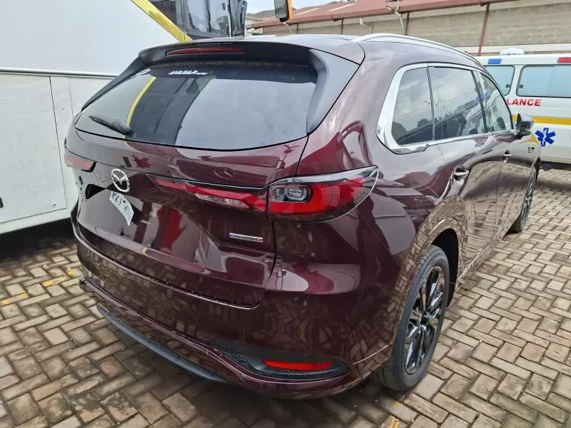 Mazda CX-8   - 2025