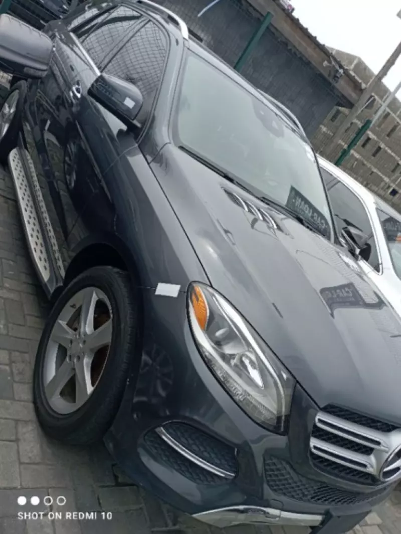 Mercedes-Benz GLE-Class   - 2016