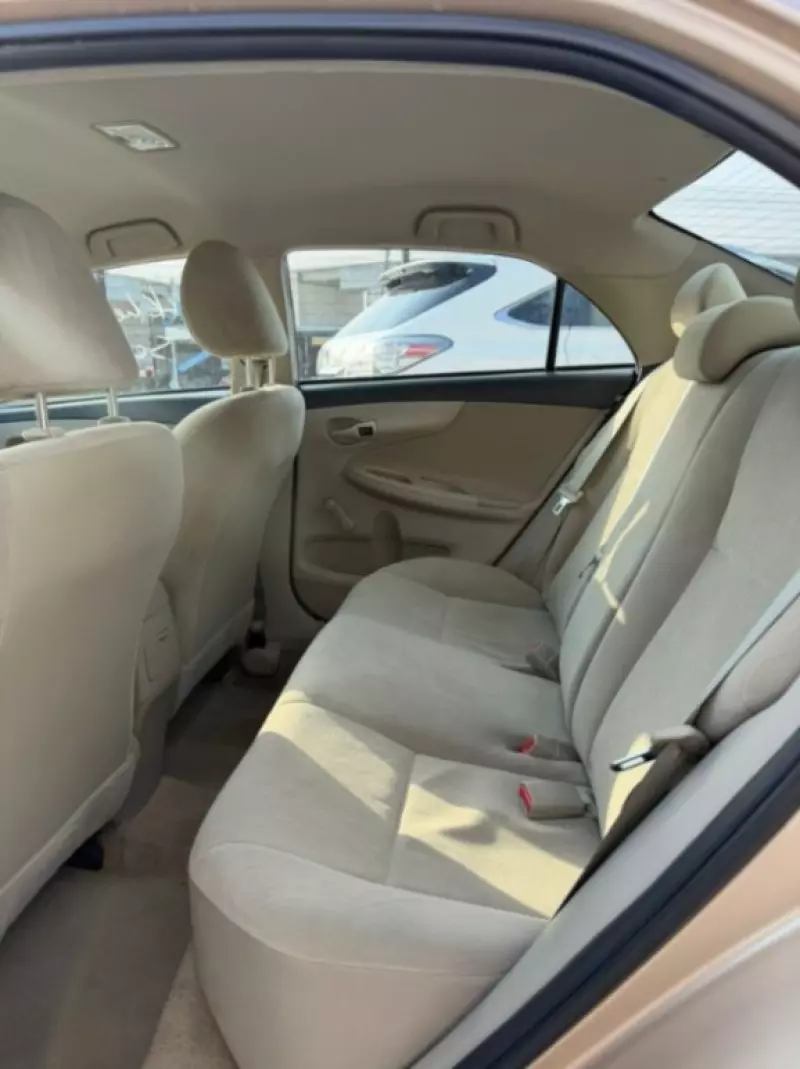 Toyota Corolla   - 2011