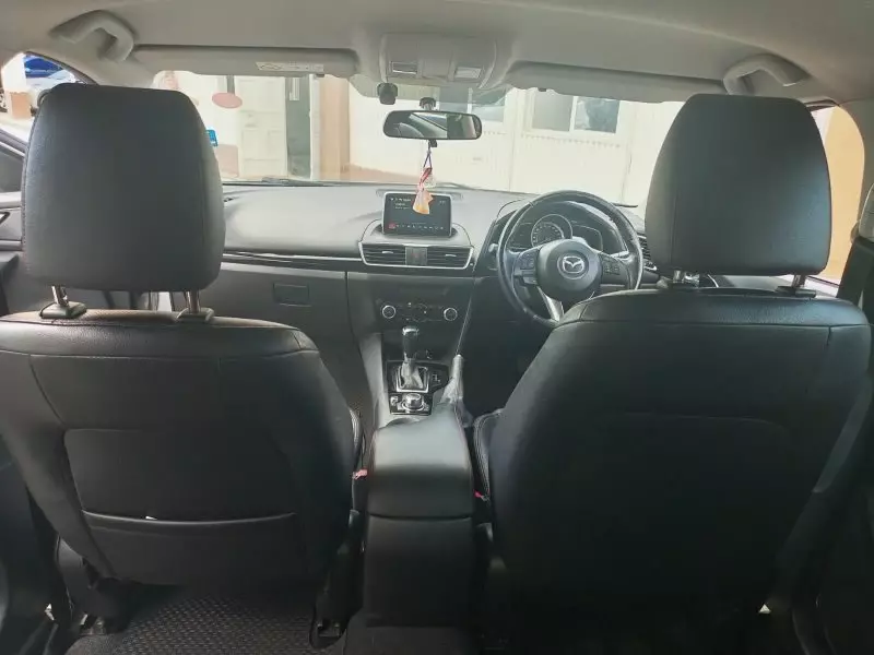 Mazda 3 - 2015