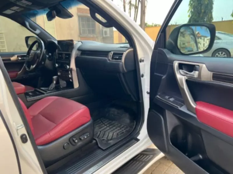 Lexus GX 460   - 2020