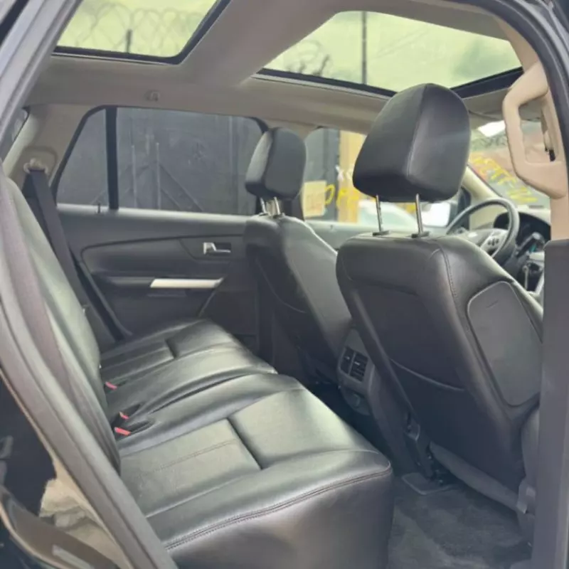 Ford Edge   - 2012