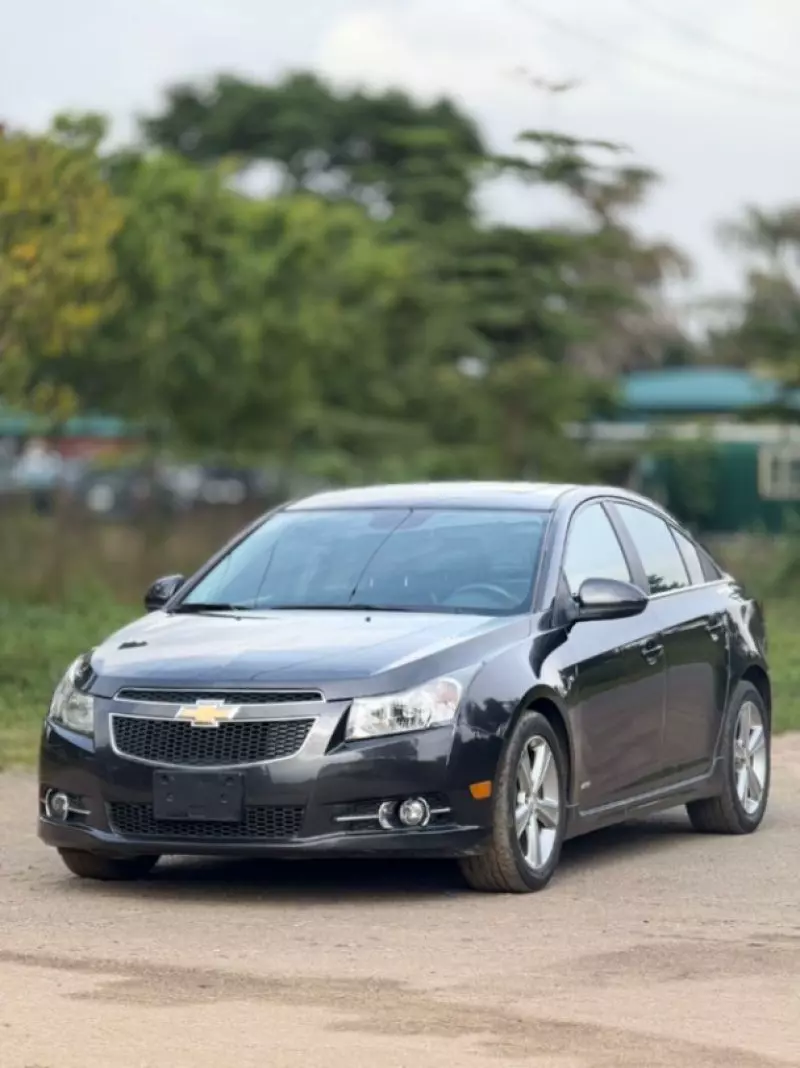 Chevrolet Cruze   - 2014