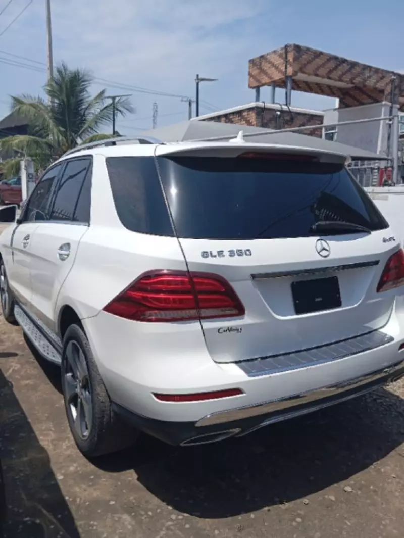 Mercedes-Benz GLE 350   - 2016