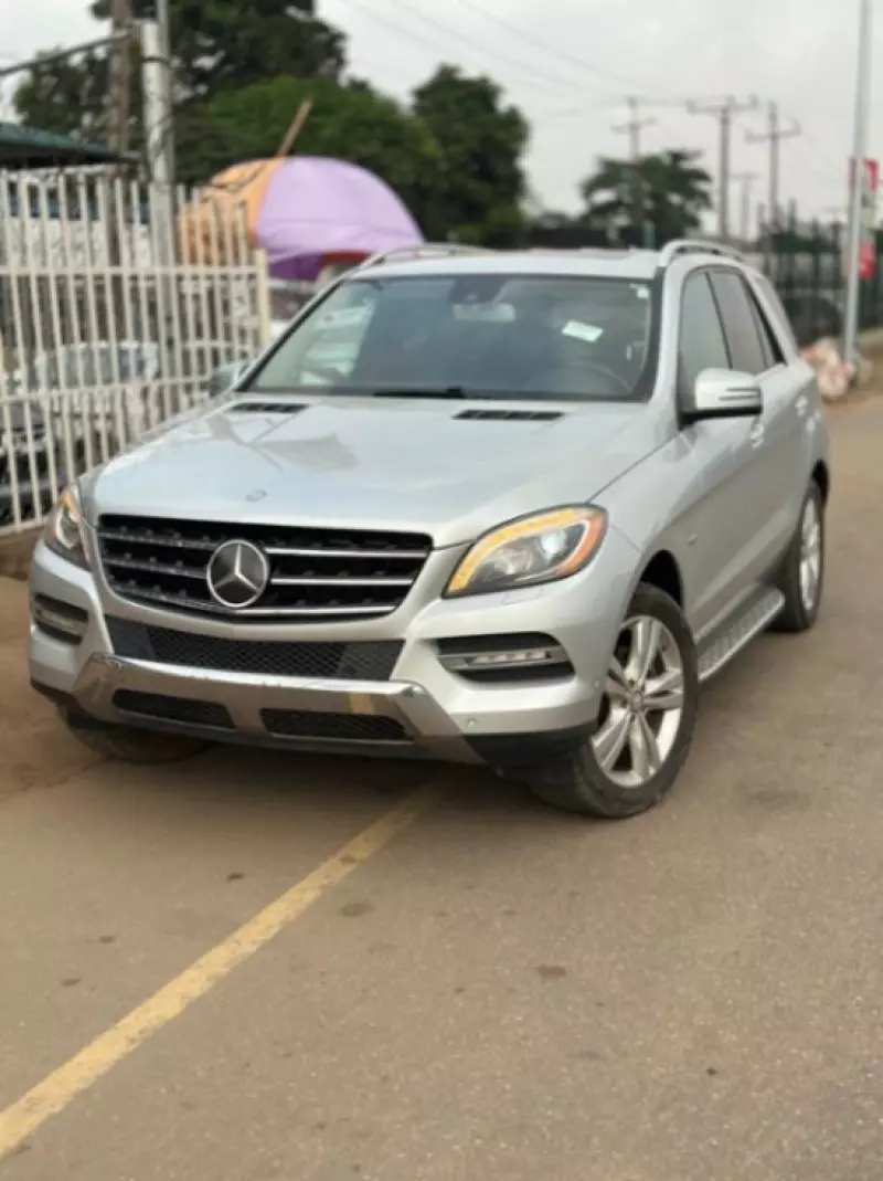Mercedes-Benz ML-Class   - 2012