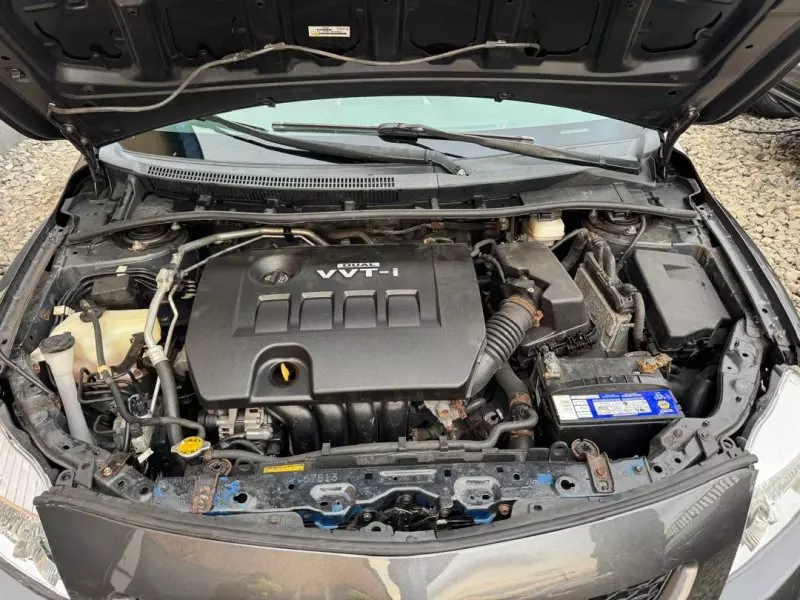 Toyota Corolla   - 2010