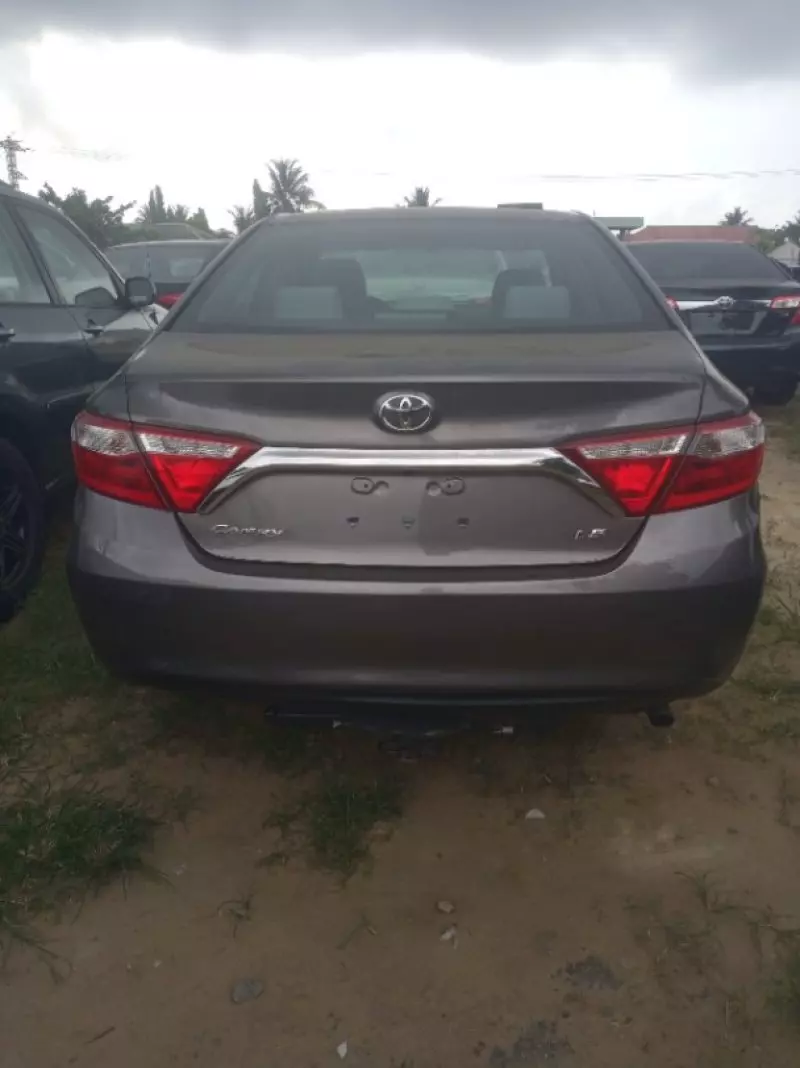 Toyota Camry   - 2016