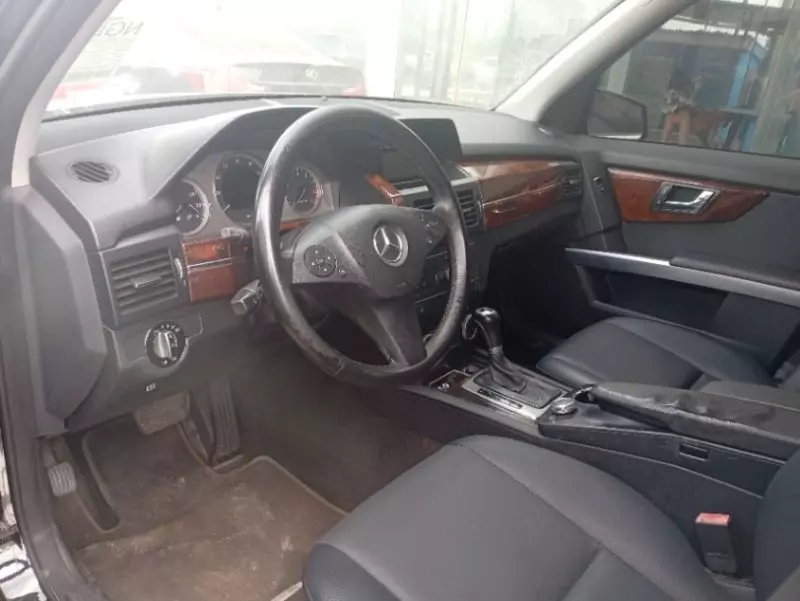 Mercedes-Benz GLK 350   - 2010