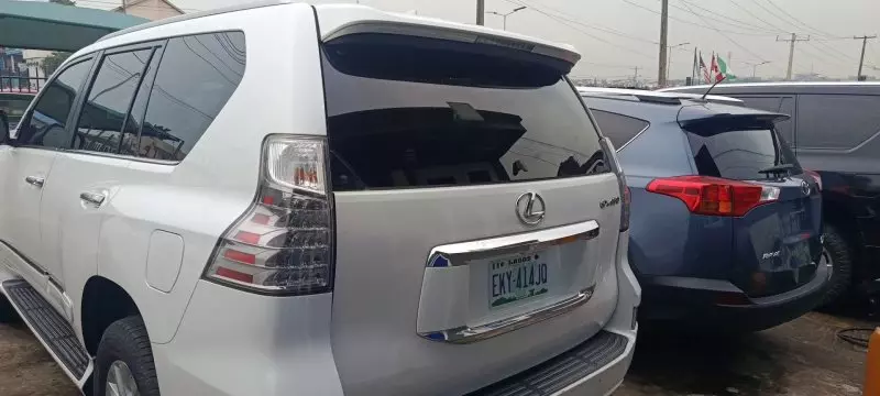 Lexus GX   - 2017