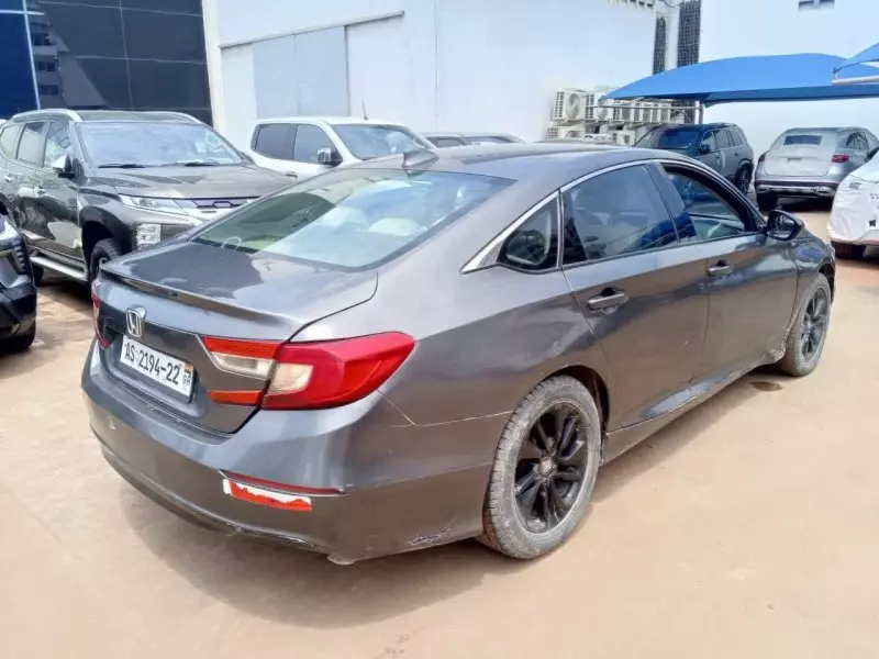 Honda Accord   - 2018