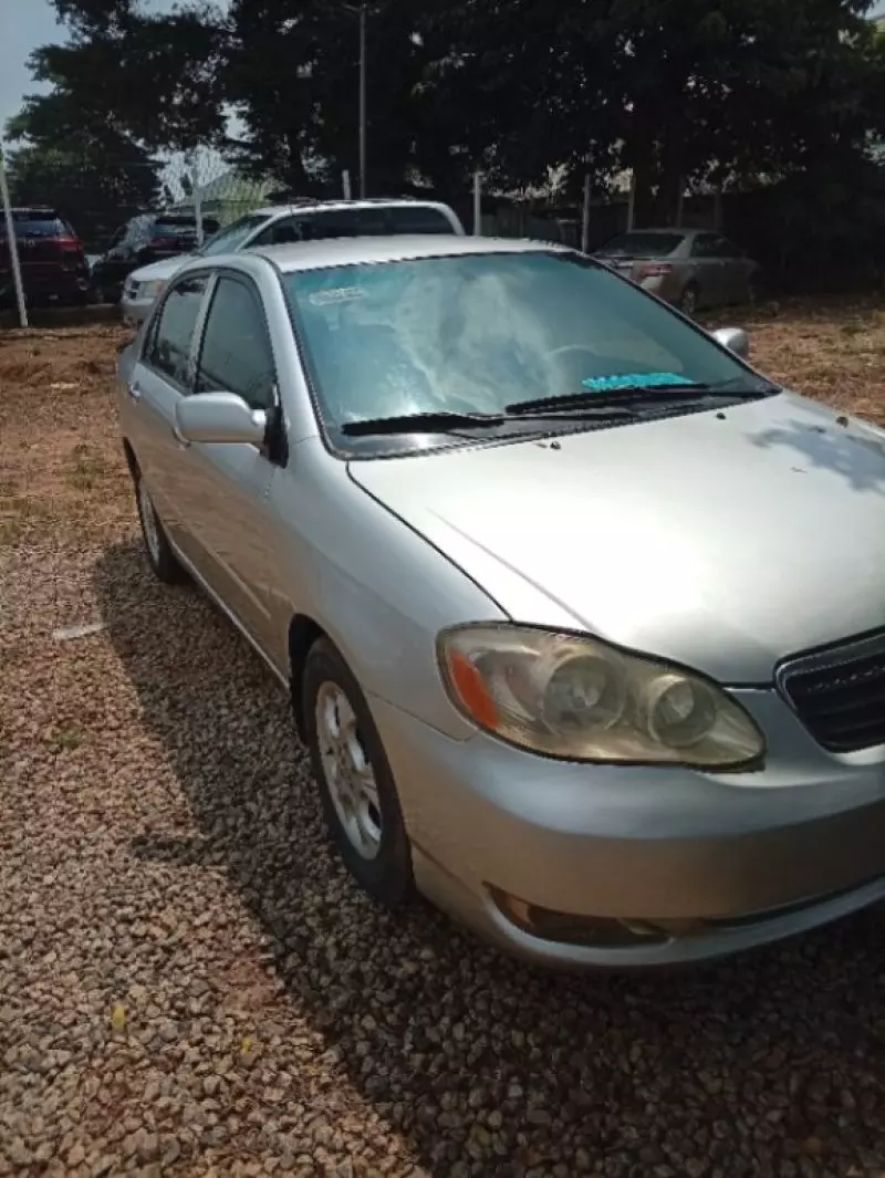 TOYOTA Corolla   - 2005