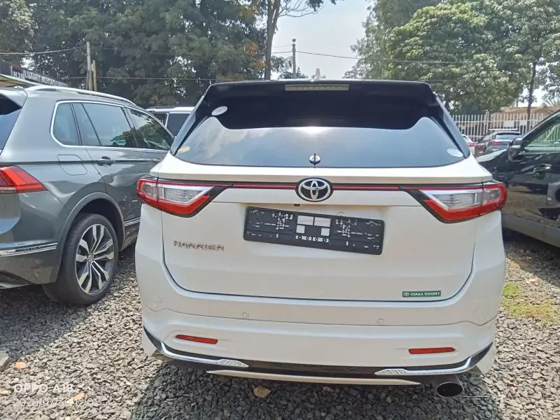 TOYOTA Harrier   - 2018