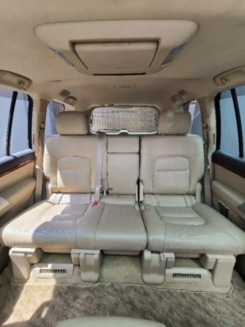 TOYOTA Landcruiser V8 - 2016