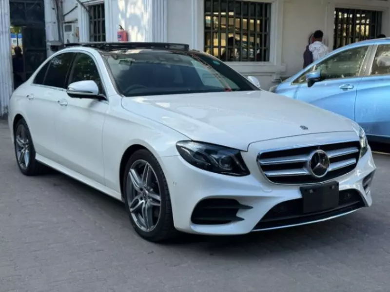 Mercedes-Benz E200   - 2018