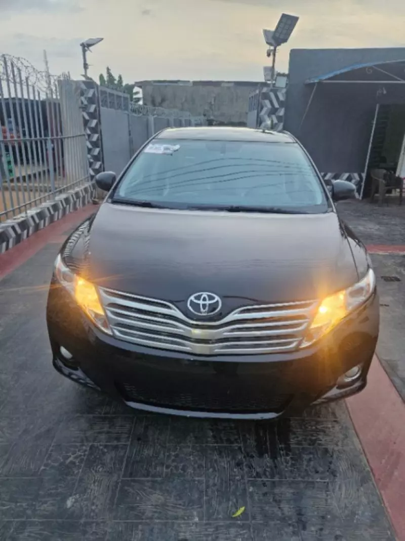 Toyota Venza   - 2010