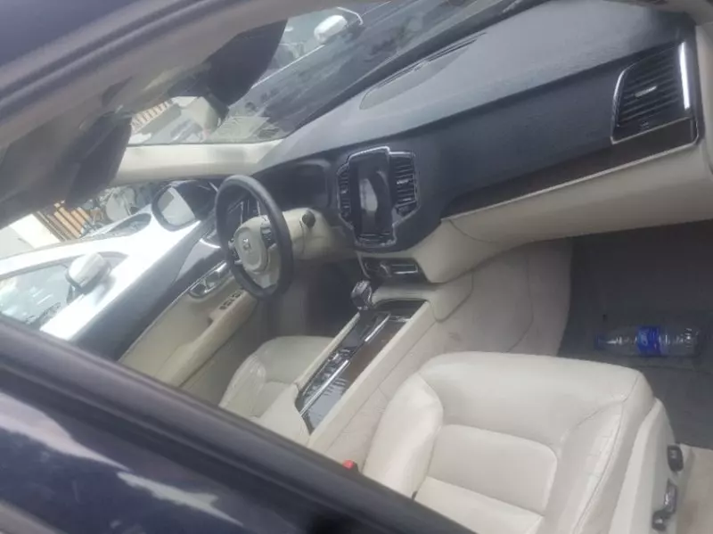Volvo XC90   - 2016