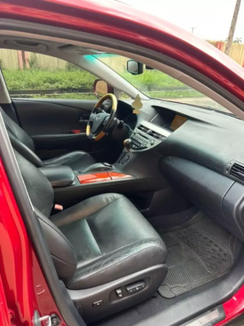 Lexus RX   - 2010