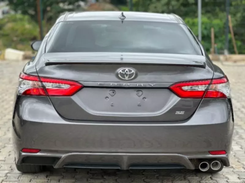 TOYOTA Camry   - 2019