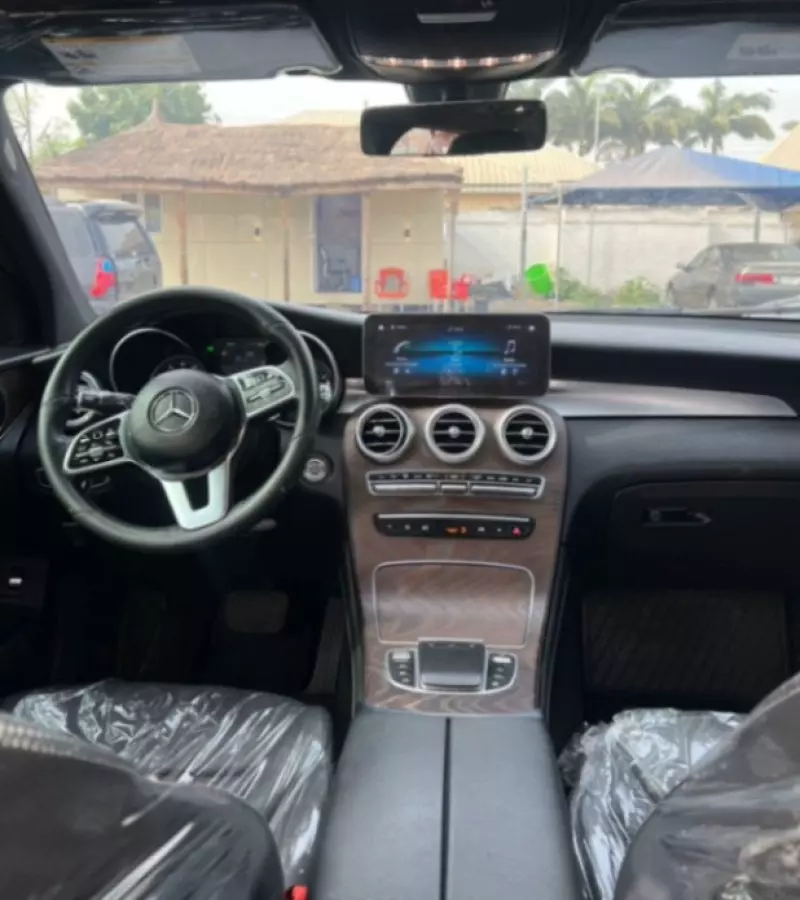 Mercedes-Benz GLC-Class - 2021