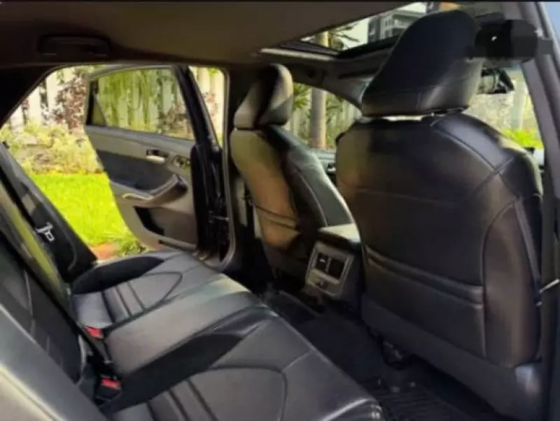 Toyota Avalon   - 2019