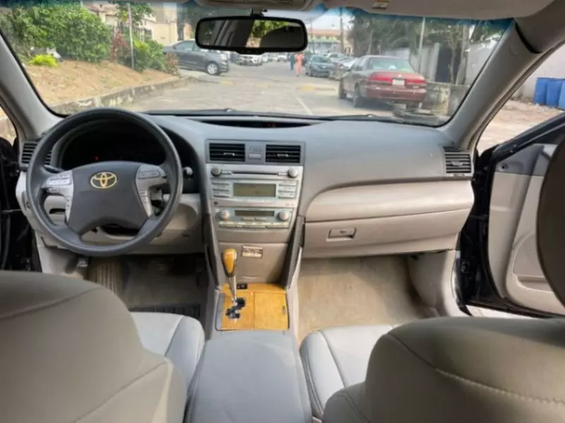 Toyota Camry   - 2008