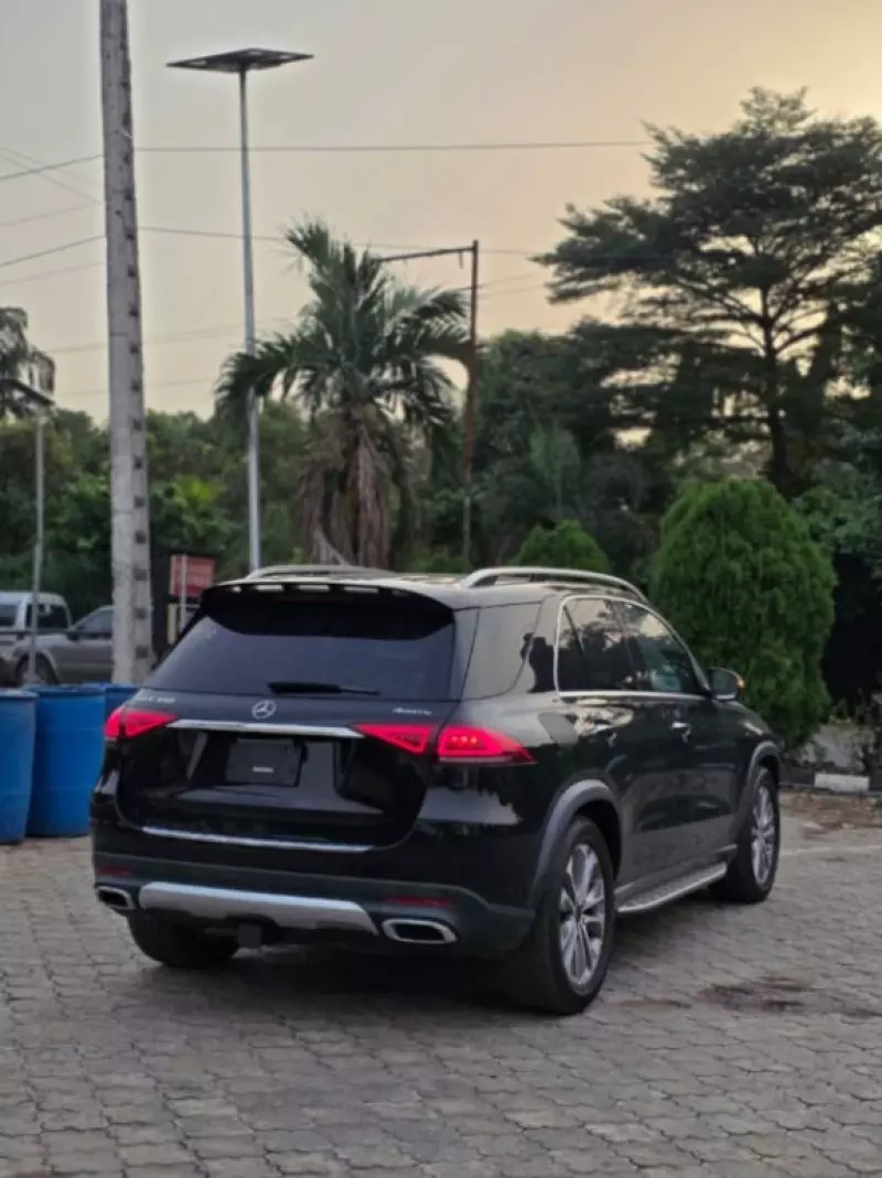 Mercedes-Benz GLE-Class   - 2022