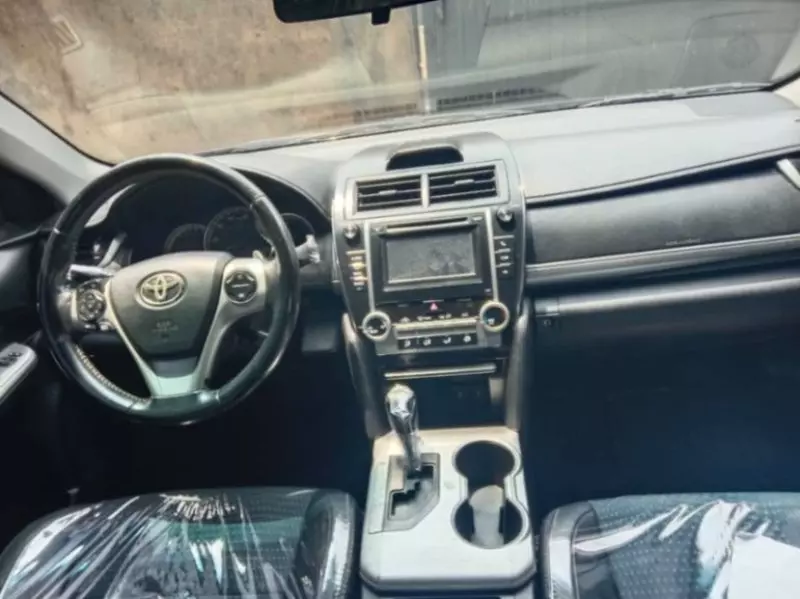 Toyota camry   - 2014