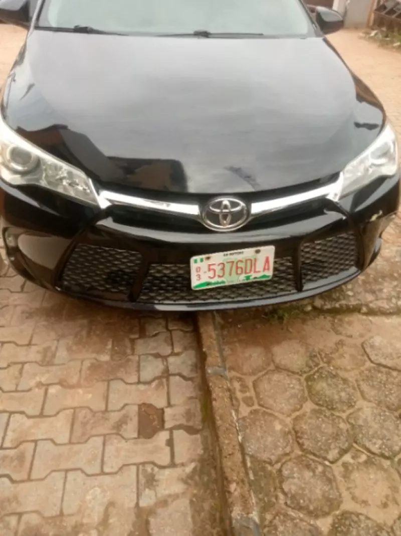 TOYOTA Camry - 2015