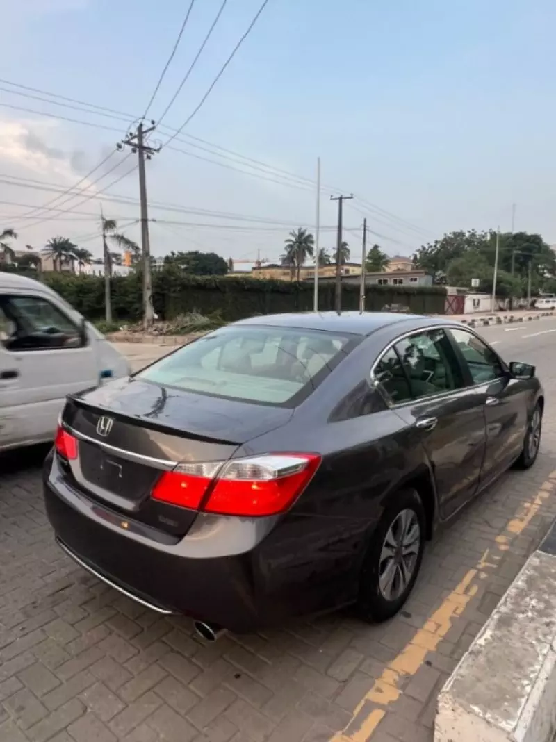 Honda Accord   - 2013