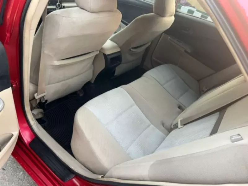 Toyota Camry   - 2012