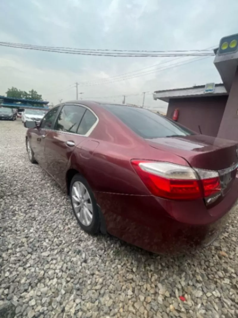 Honda Accord   - 2013