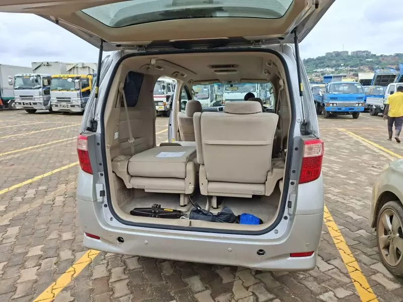 Toyota Alphard - 2013
